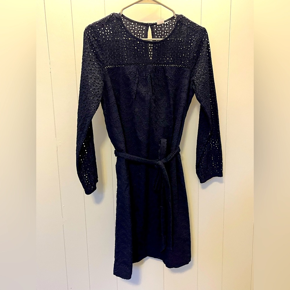 Navy blue eyelet dress, with pockets!
